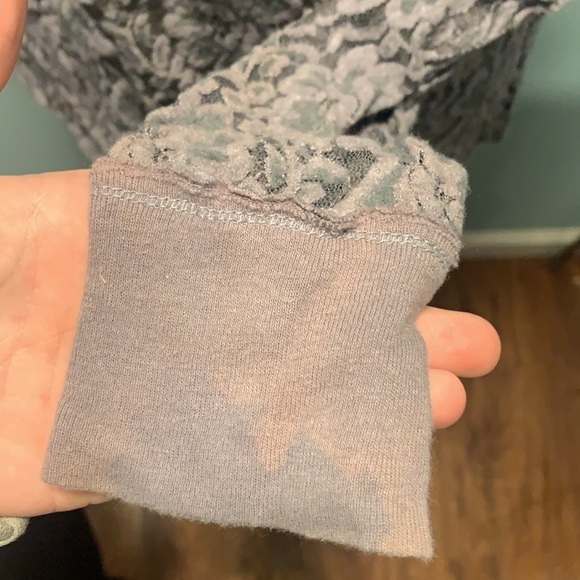 Laced long sleeve - Picture 2 of 2